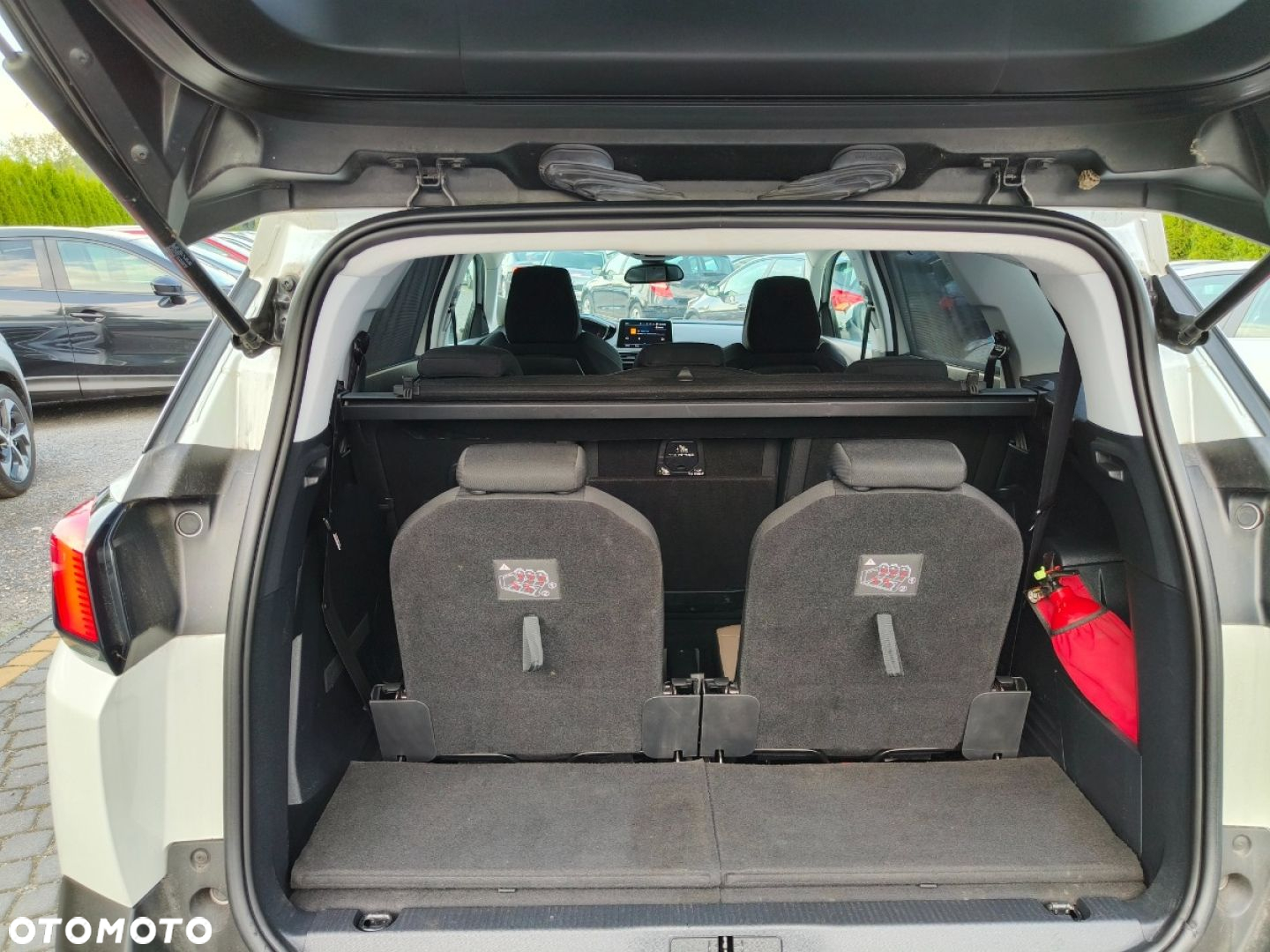Peugeot 5008 - 19