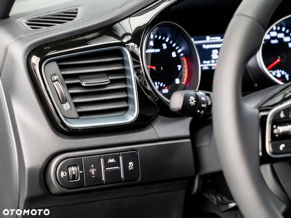 Kia XCeed 1.6 T-GDI Tribute DCT - 22
