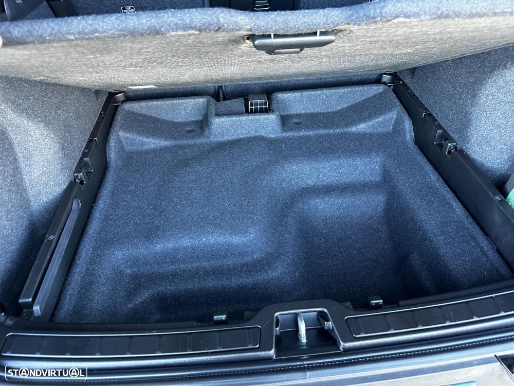 Volvo XC 40 Recharge 69 kWh Single Motor Core - 37