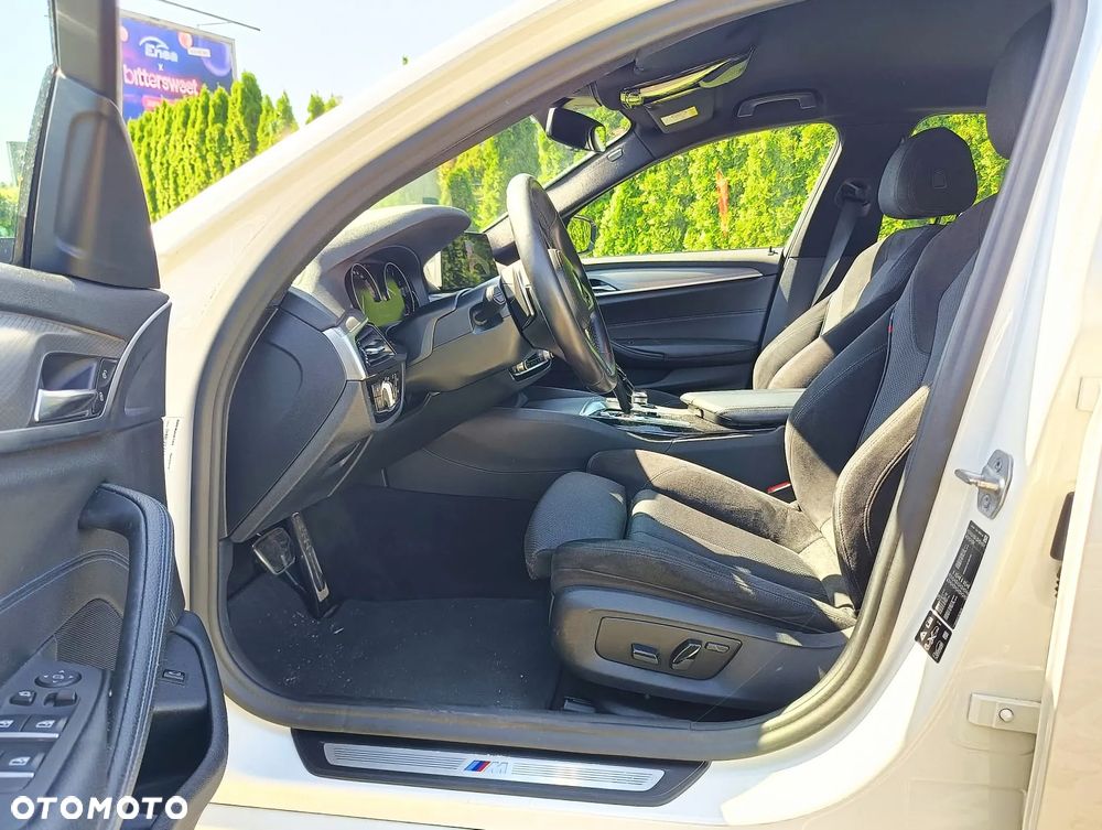 BMW Seria 5 530i GPF xDrive M Sport sport - 16