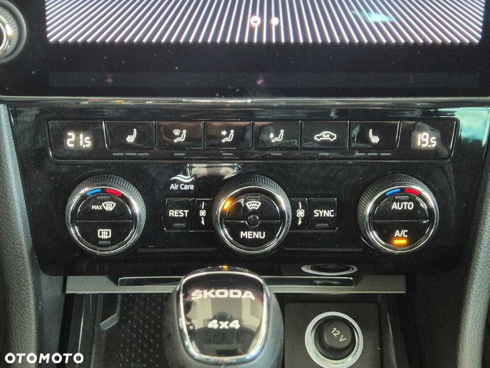 Skoda Superb 2.0 TSI 4x4 Style DSG - 40