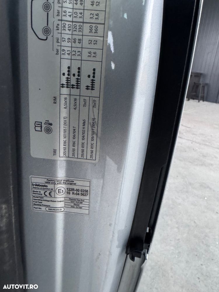 Volkswagen Transporter Multivan T6.1 Kurz Family - 24