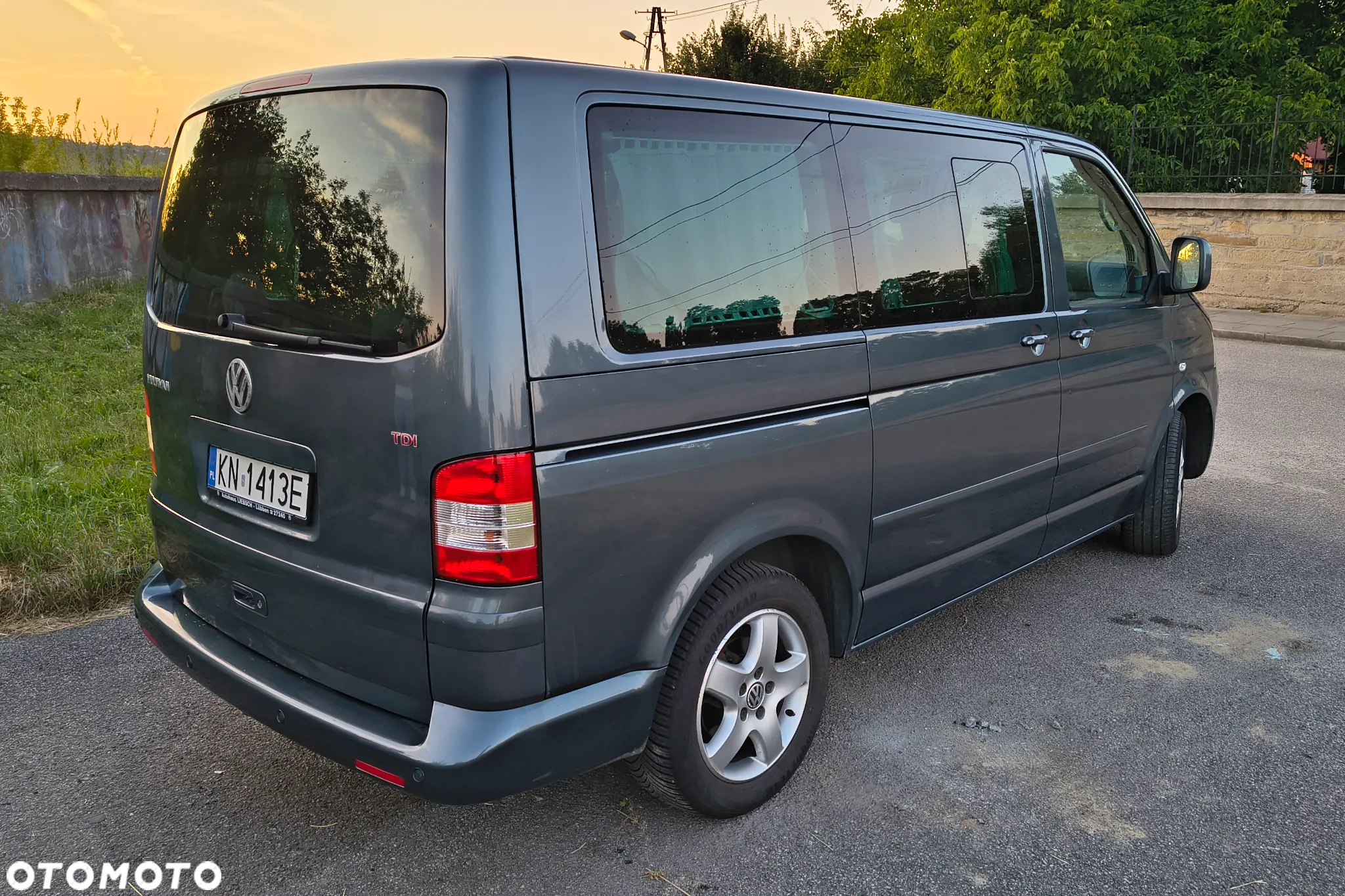 Volkswagen Multivan TDI L1 Highline - 4