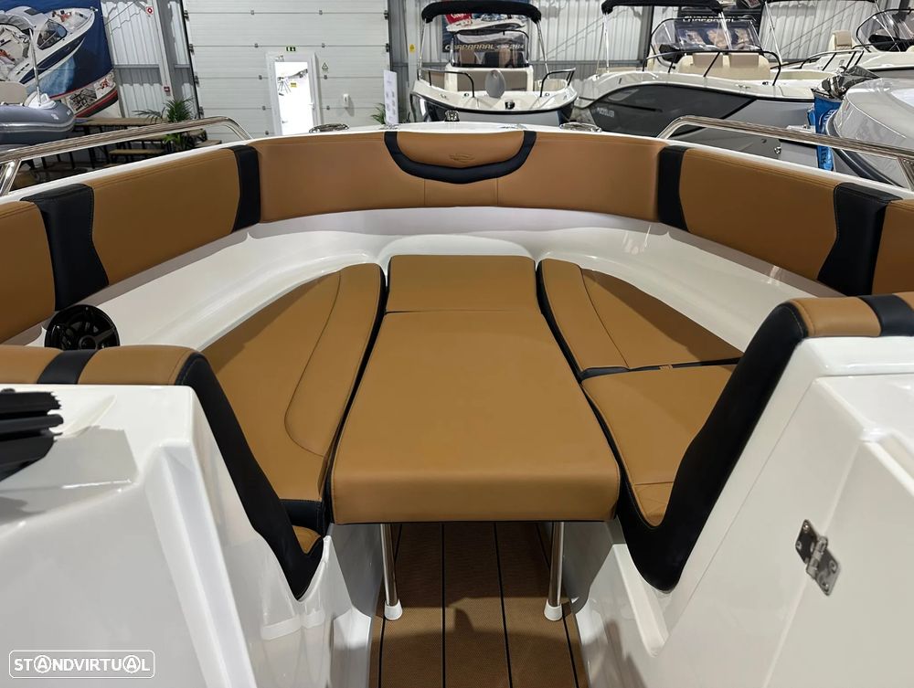 Chaparral 250 OSX - 24