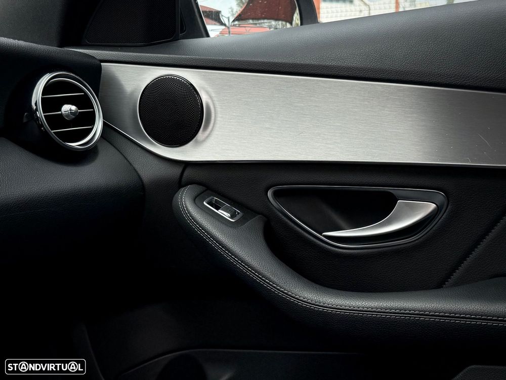 Mercedes-Benz C 300 - 19