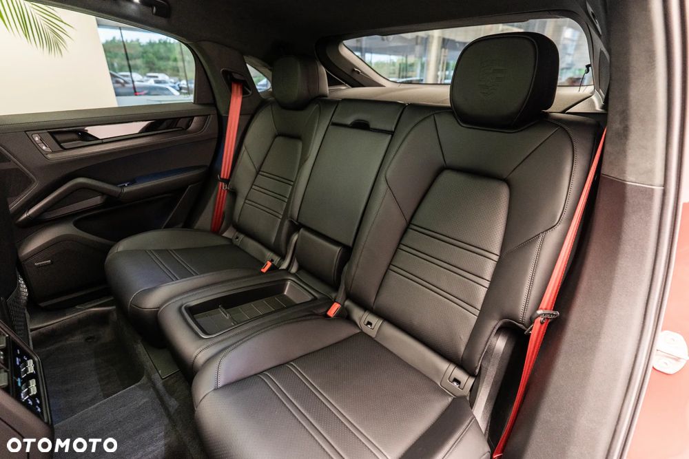 Porsche Cayenne - 13