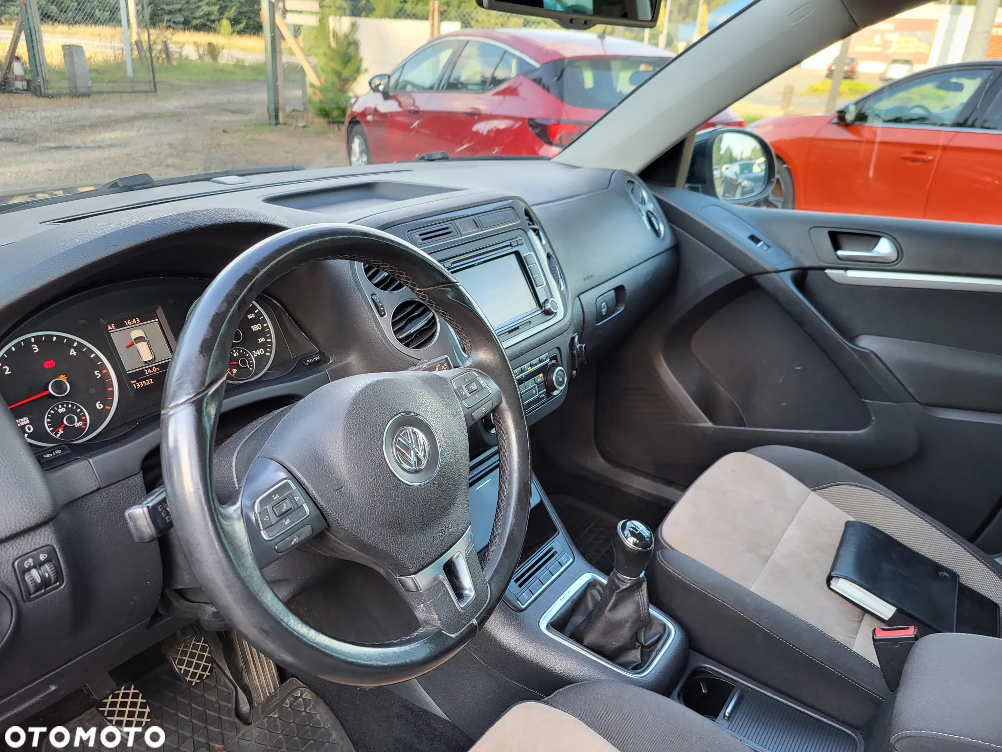 Volkswagen Tiguan 2.0 TDI DPF 4Motion Exclusive - 6
