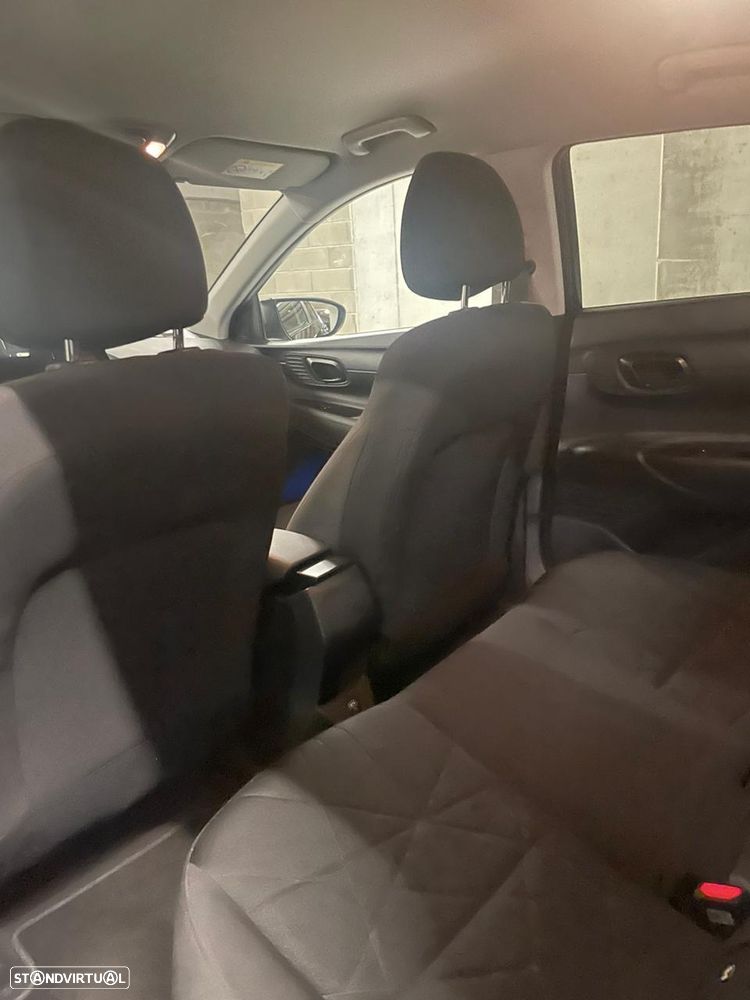 Hyundai Bayon 1.0 T-GDI Premium DCT - 10
