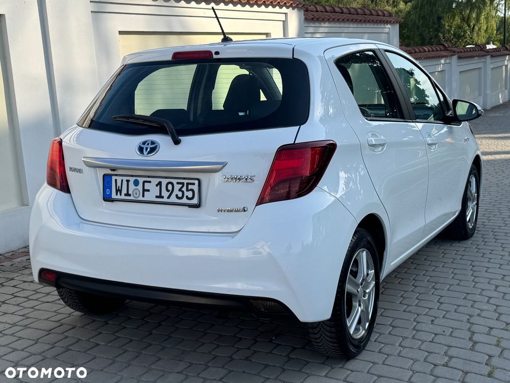 Toyota Yaris - 30
