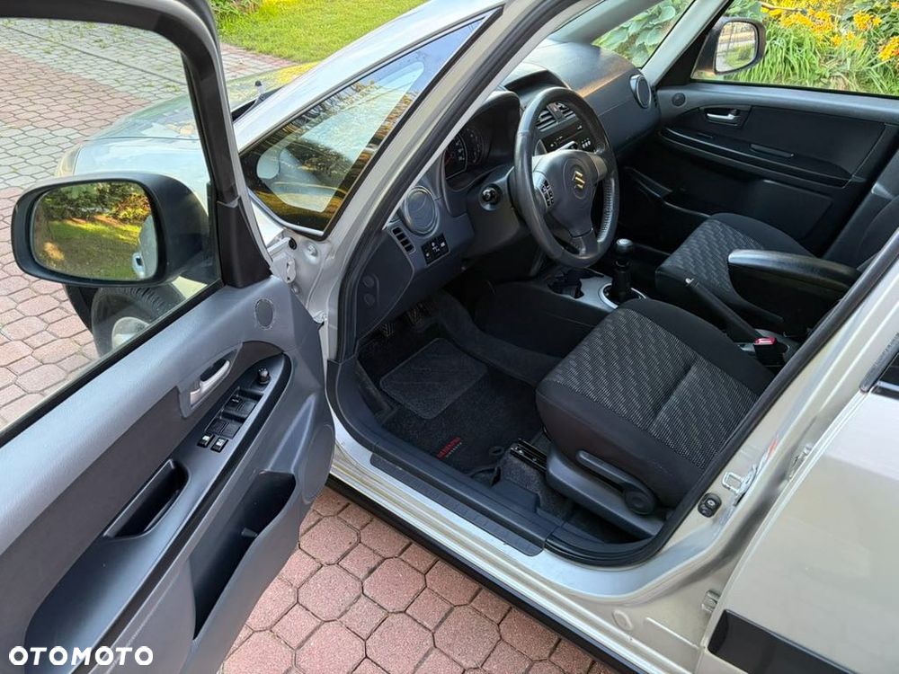 Suzuki SX4 1.6 VVT 4x2 Comfort - 11