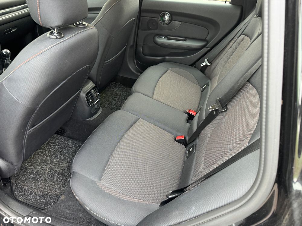 MINI Clubman One - 12