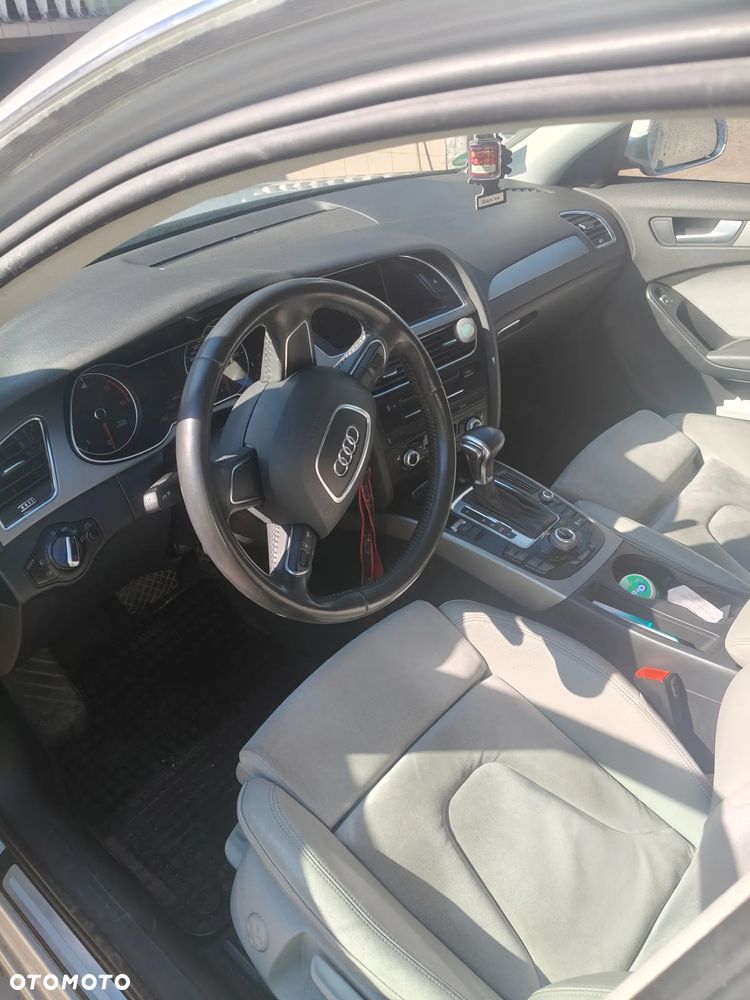 Audi A4 Avant 2.0 TDI Multitronic - 8