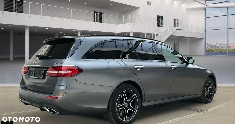 Mercedes-Benz Klasa E 300 de PHEV 4-Matic Avantgarde 9G-Tronic - 3