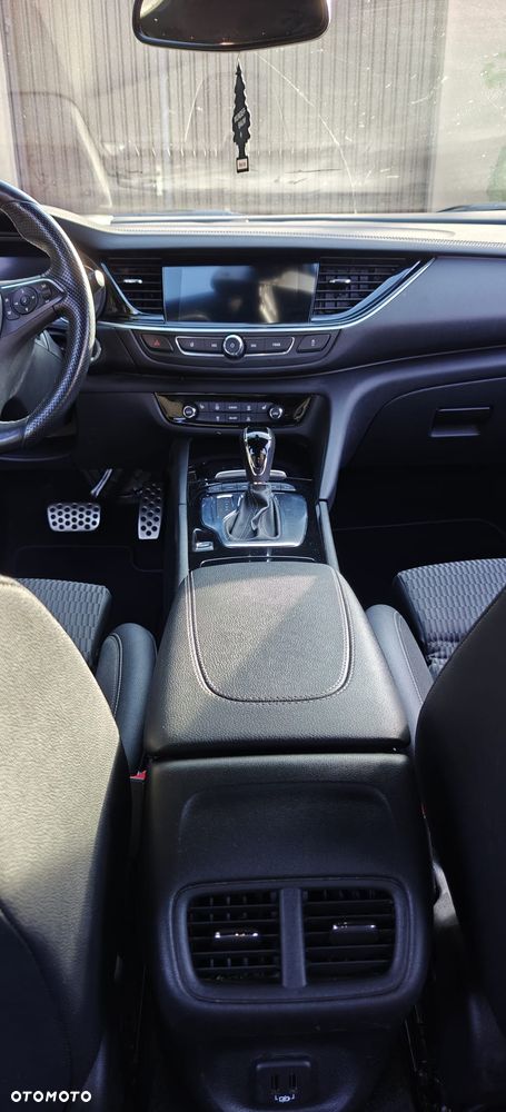 Opel Insignia - 21