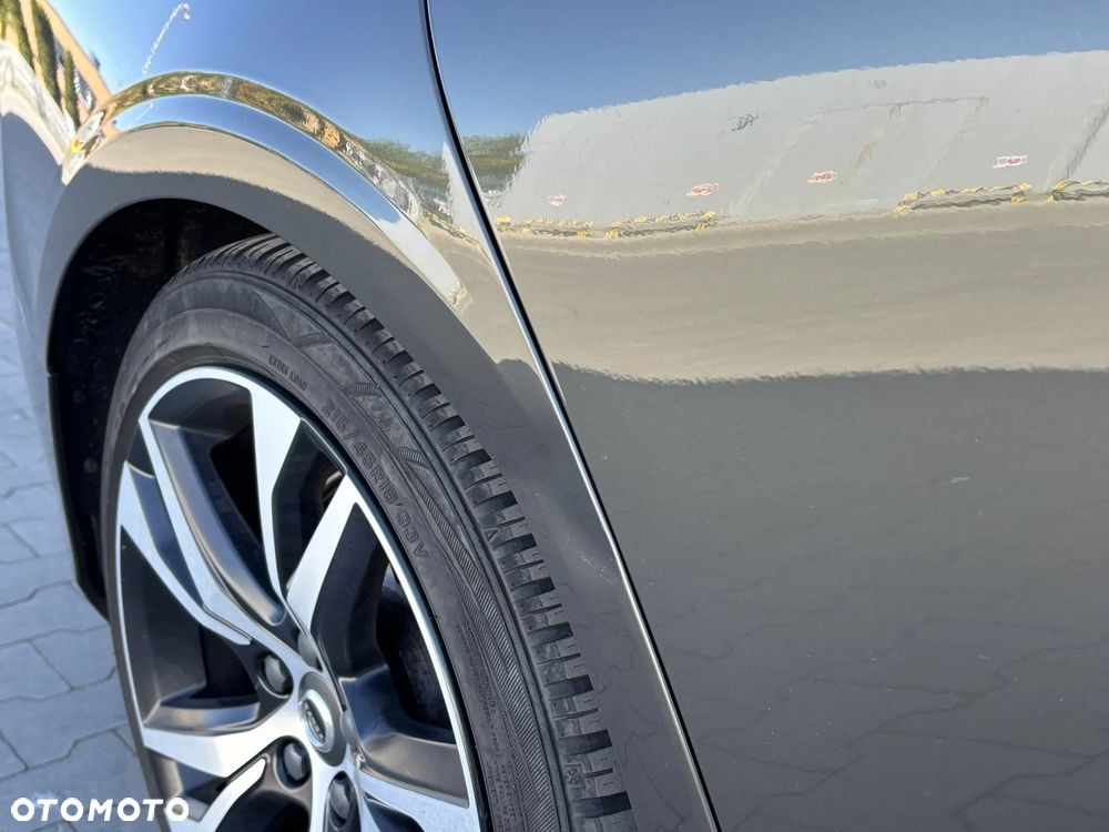 Volvo V60 B4 D R-Design - 15