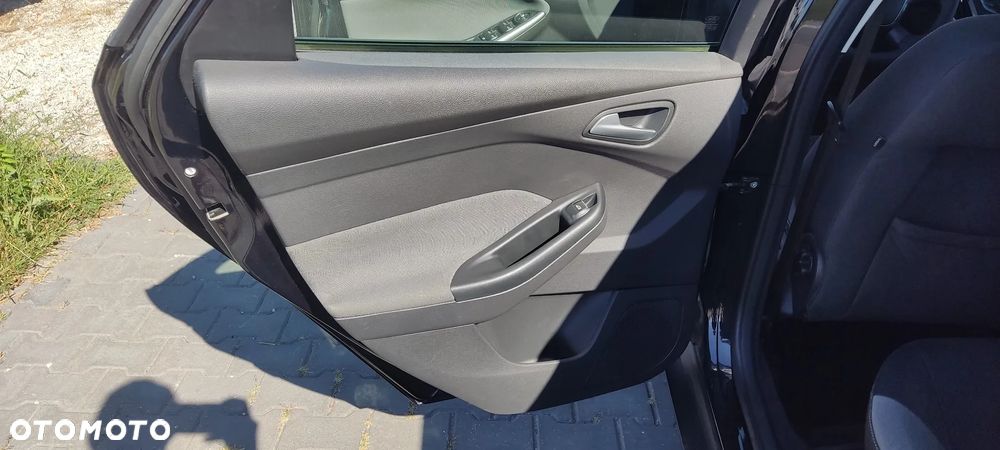 Ford Focus 1.0 EcoBoost Start-Stopp-System Ambiente - 22