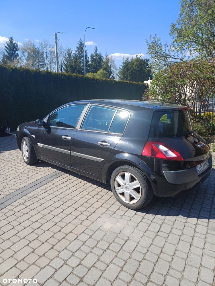 Renault Megane 2.0 16V Dynamique - 3