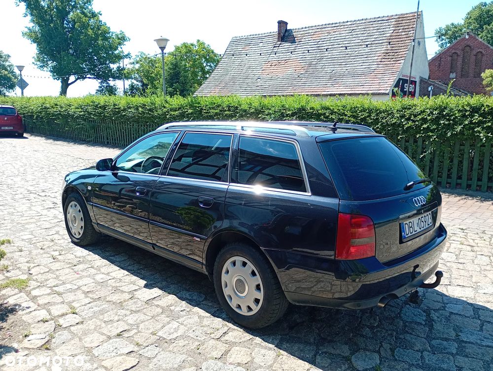 Audi A4 Avant - 5