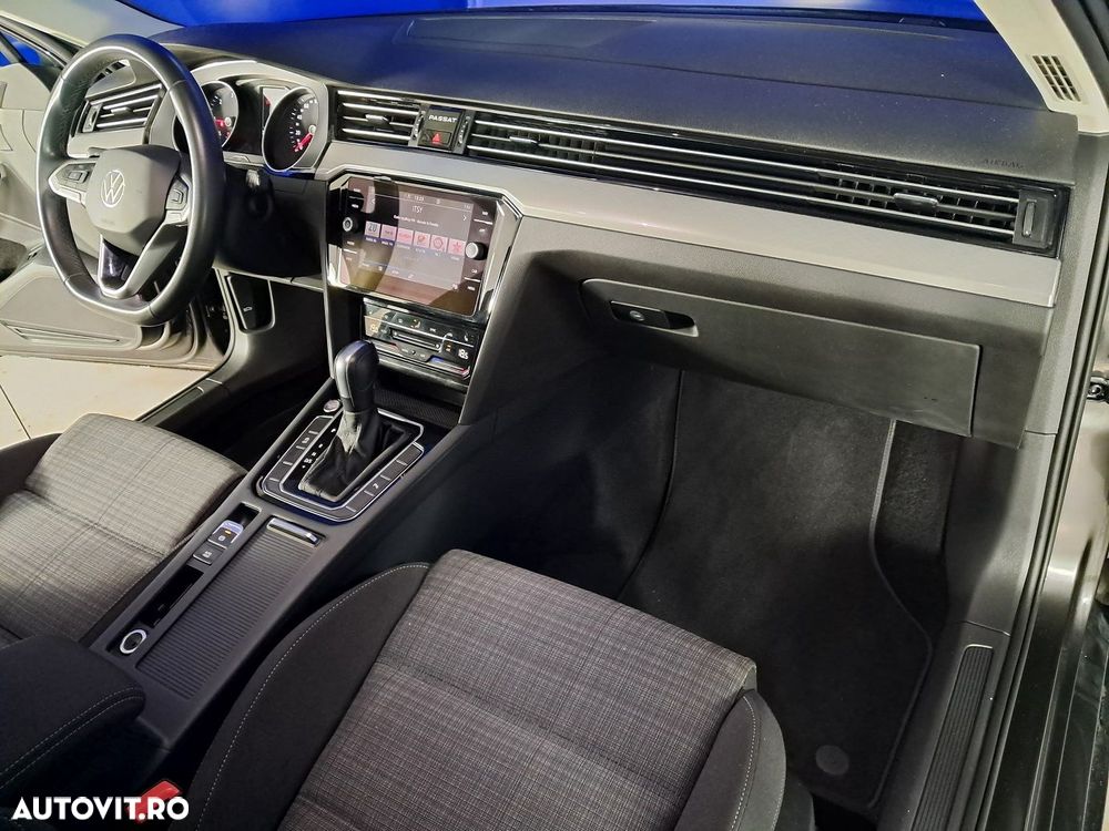 Volkswagen Passat Variant 2.0 TDI DSG Comfortline - 19