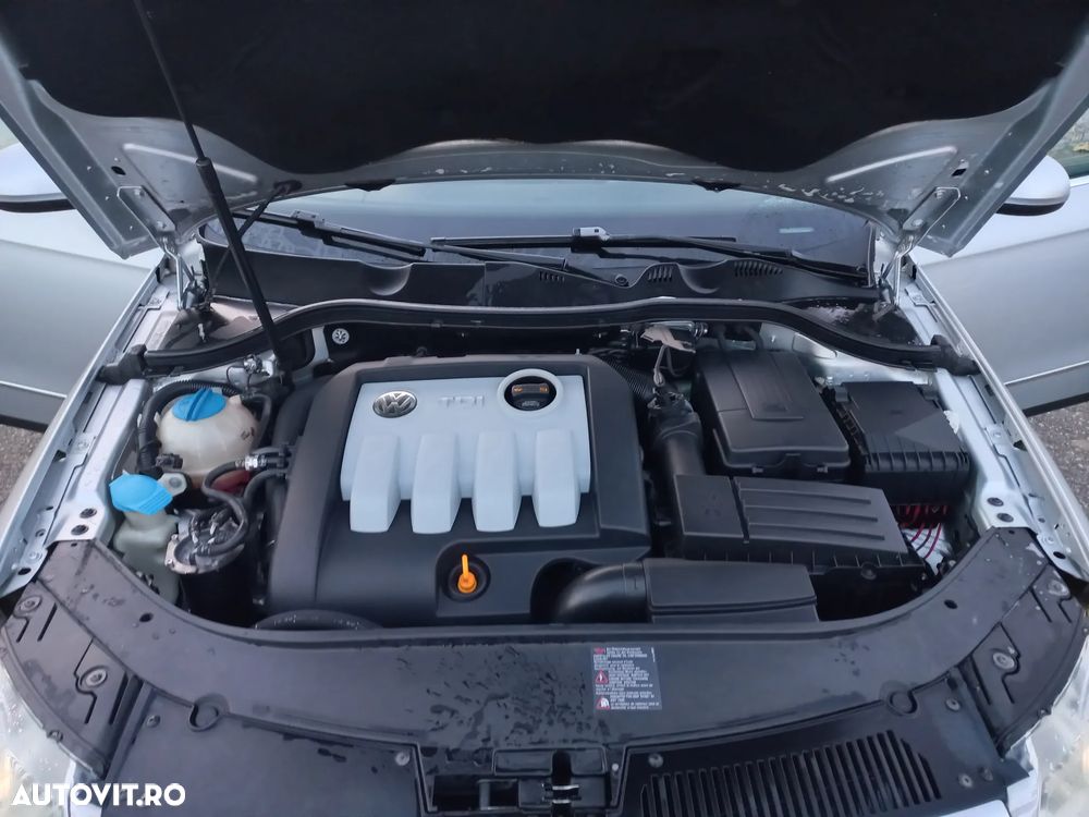 Volkswagen Passat 1.9 TDI Comfortline - 12
