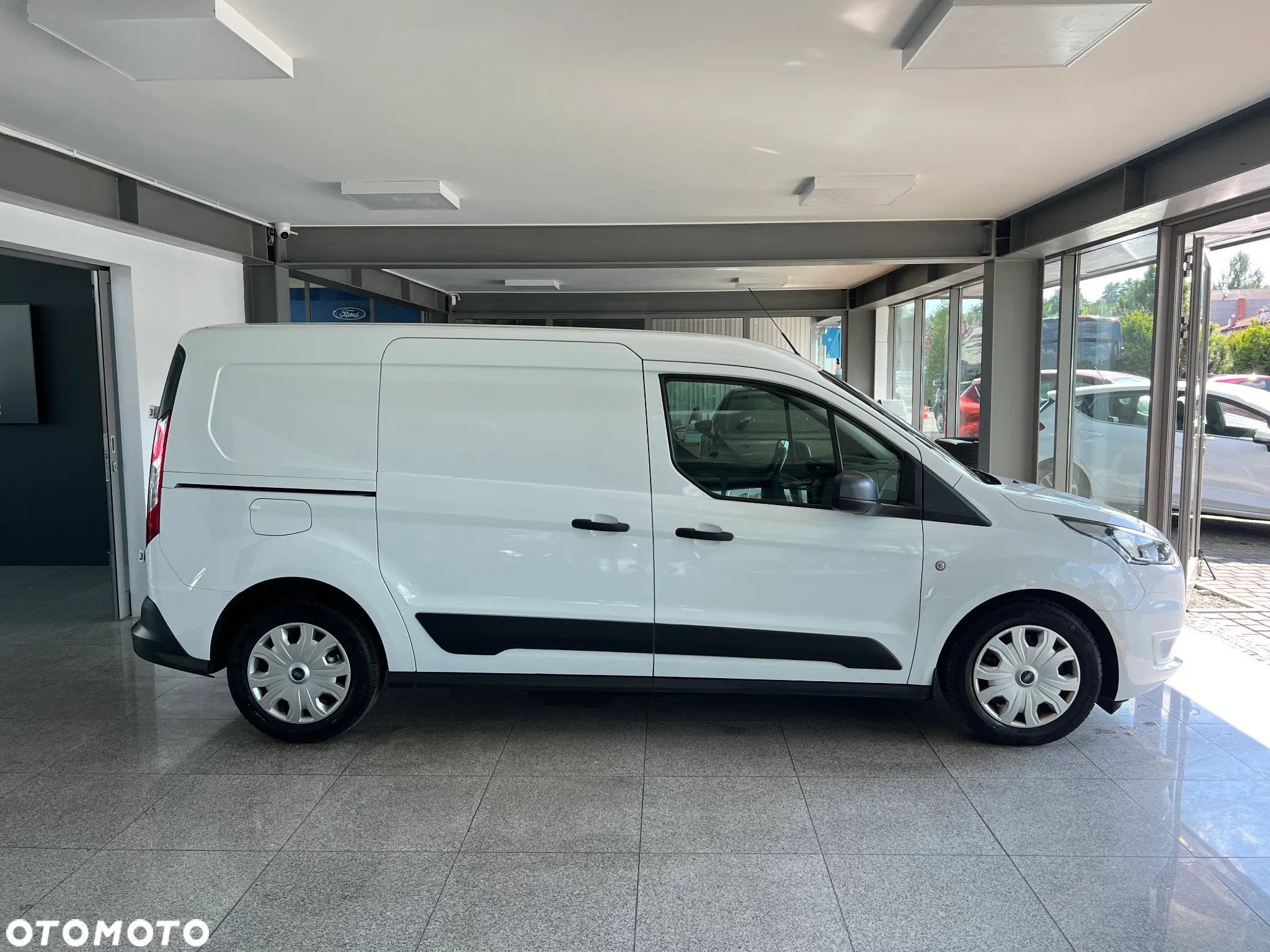 Ford Connect - 17