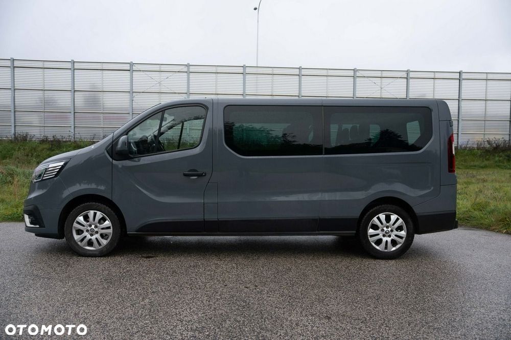 Renault Trafic Grand 2.0 dCi EDC - 11