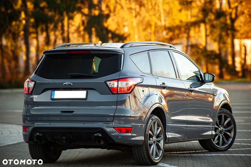 Ford Kuga 2.0 TDCi 4x4 ST-Line - 10
