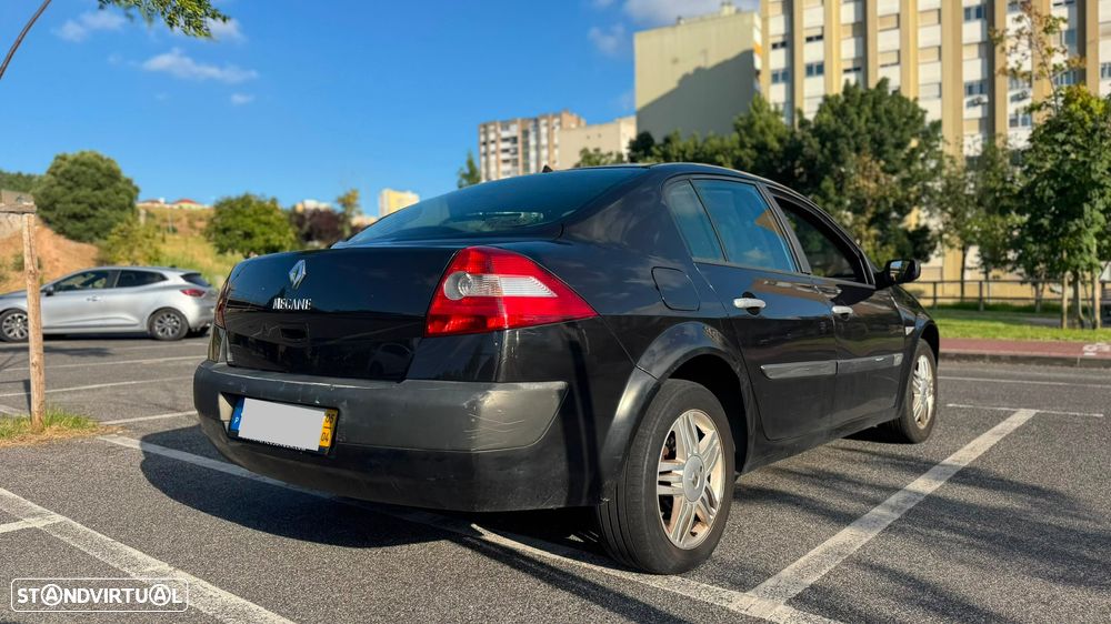 Renault Mégane 1.5 dCi Privilège - 4