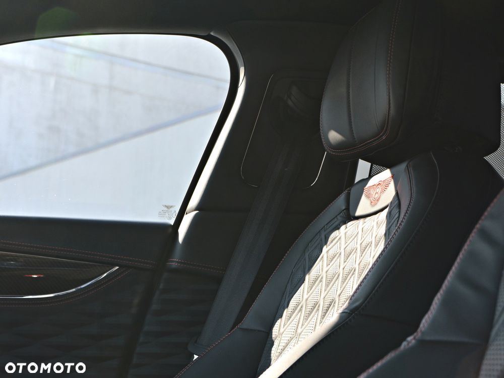 Bentley Flying Spur - 3