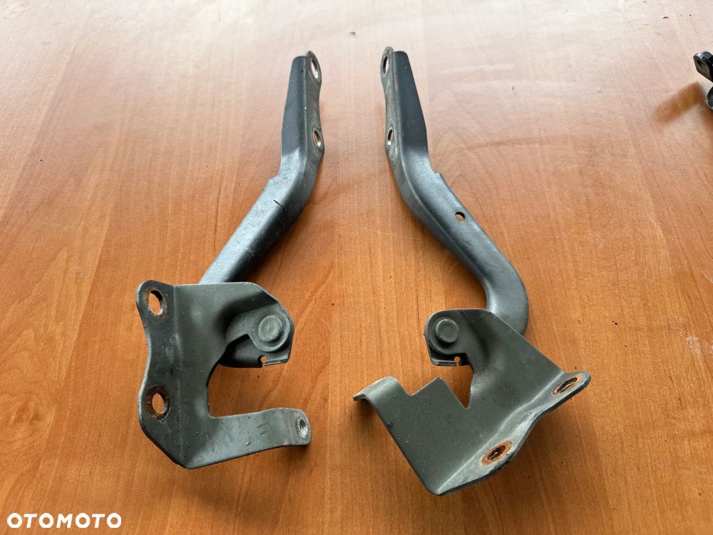 Zawiasy maski Citroen C4 II komplet lewy prawy 9687515780b 9687536680b - 2