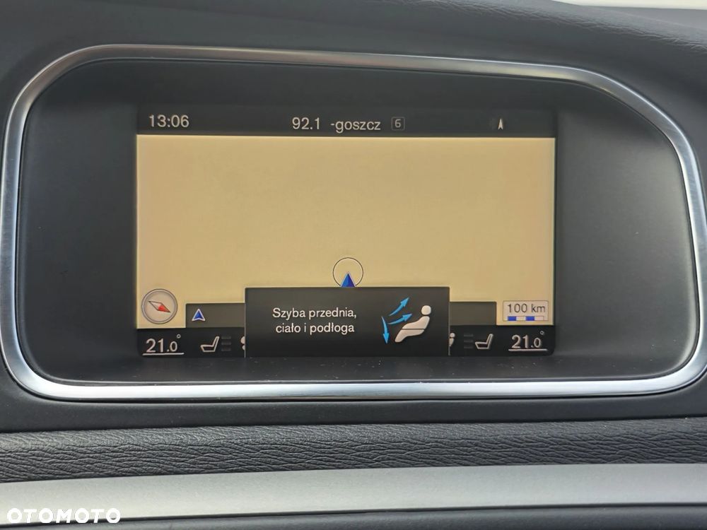 Volvo V40 Cross Country D3 Drive-E SCR Momentum - 26