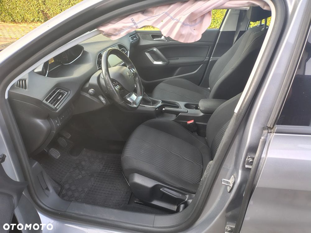 Peugeot 308 - 17