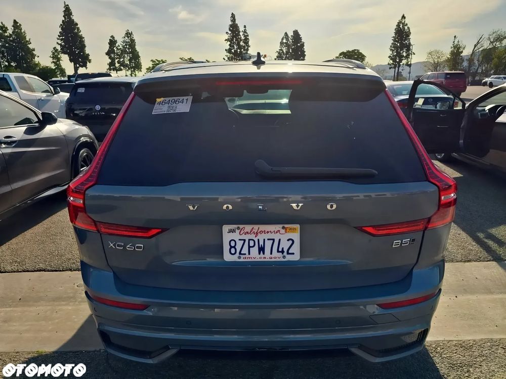 Volvo XC 60 - 4