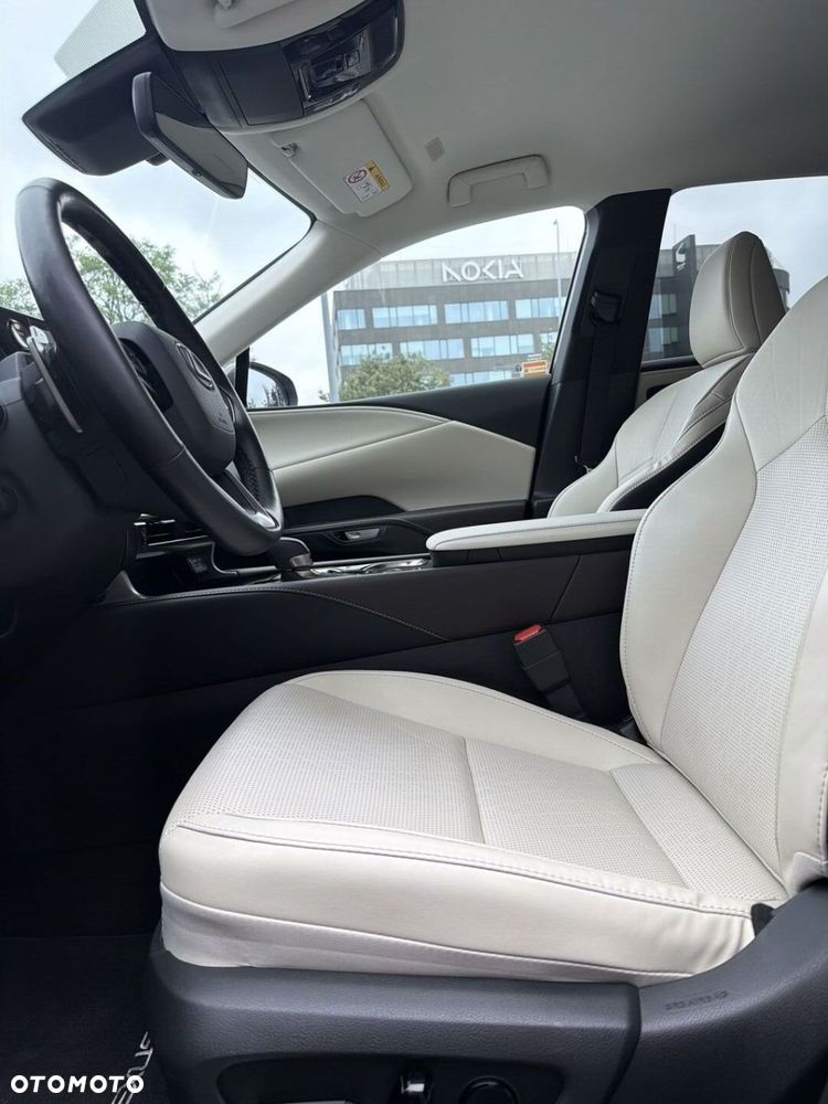 Lexus RX 450h+ Prestige - 11
