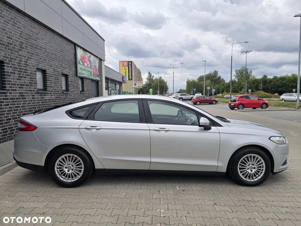 Ford Mondeo 2.0 TDCi Ambiente - 35