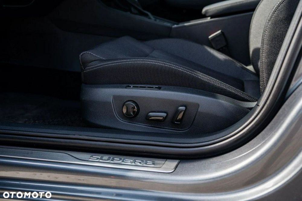 Skoda Superb 2.0 TSI 4x4 Style DSG - 28