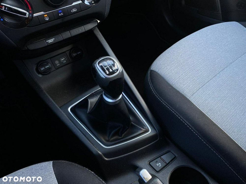 Hyundai i20 1.2 Comfort - 22