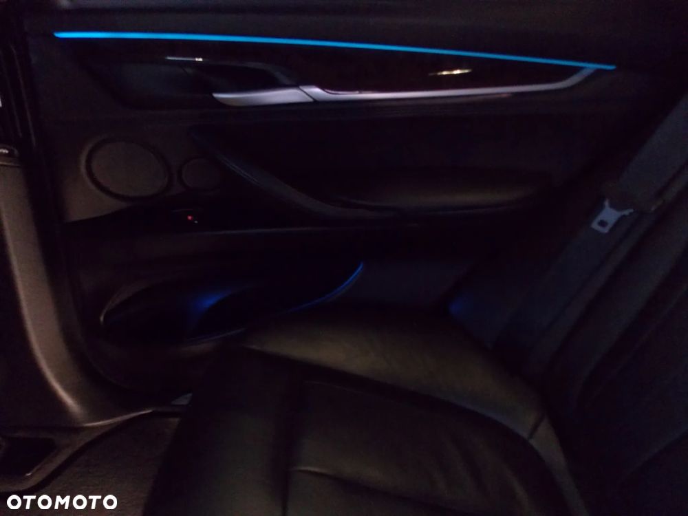 BMW X5 xDrive50i Sport-Aut - 39