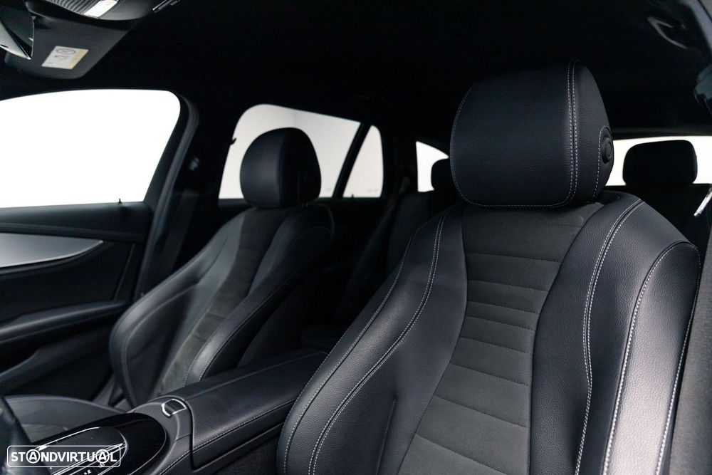 Mercedes-Benz E 300 e AMG Line - 19