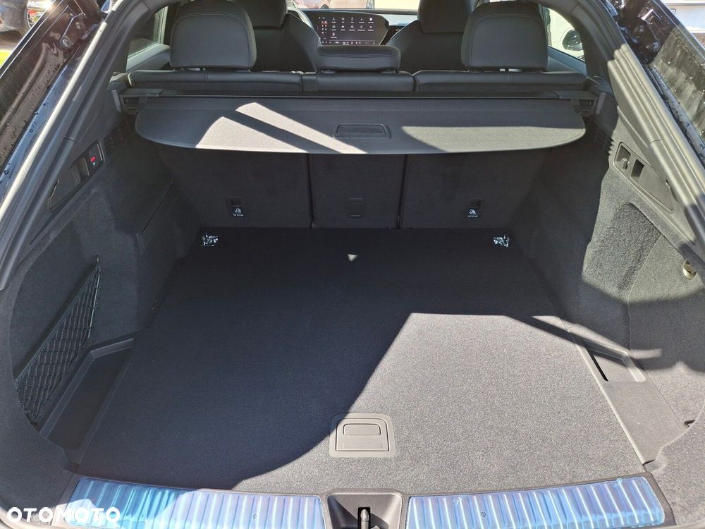 Audi Q5 Sportback - 12