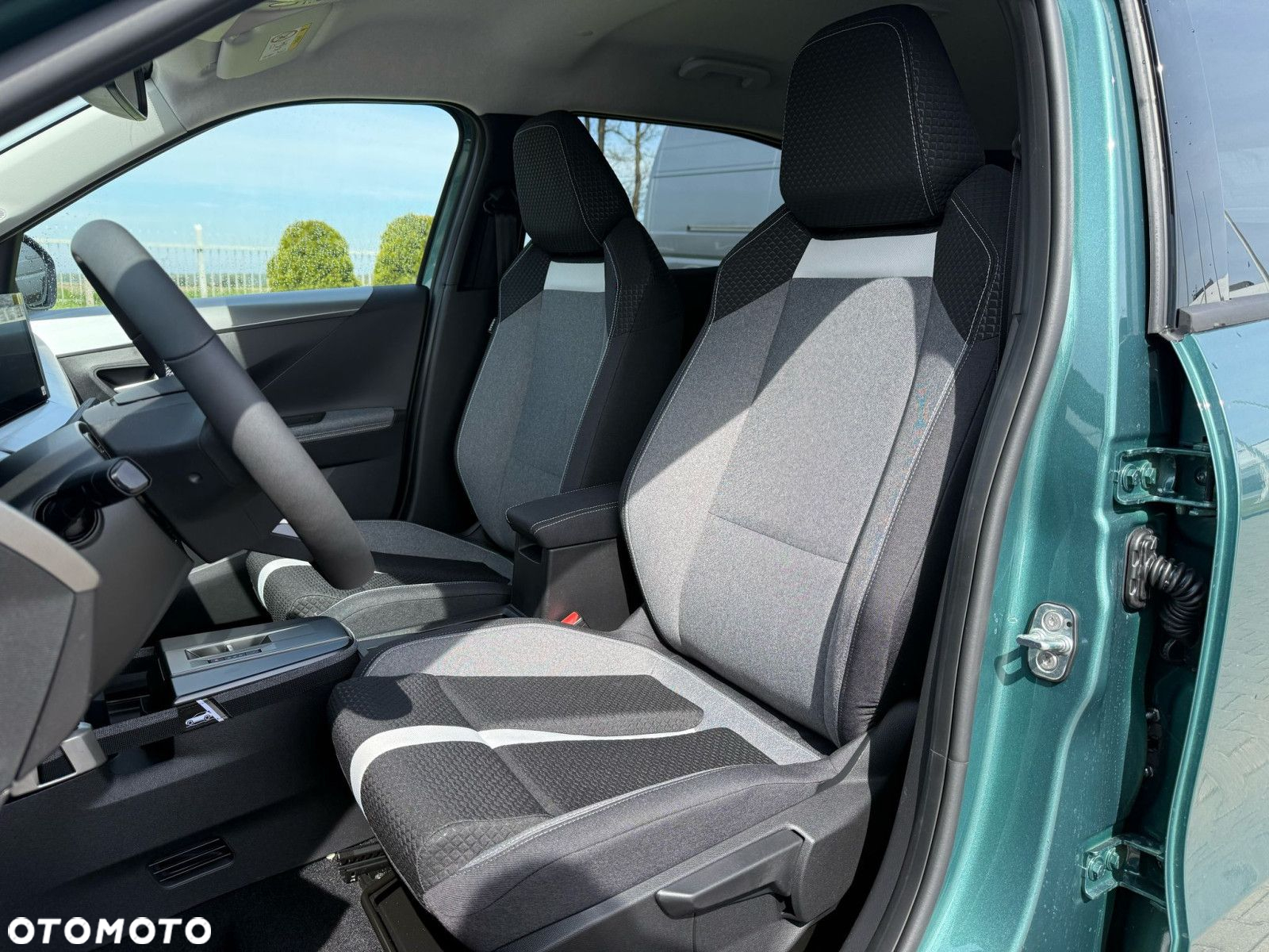 Opel Frontera 1.2 T mHEV GS eDTC6 - 26