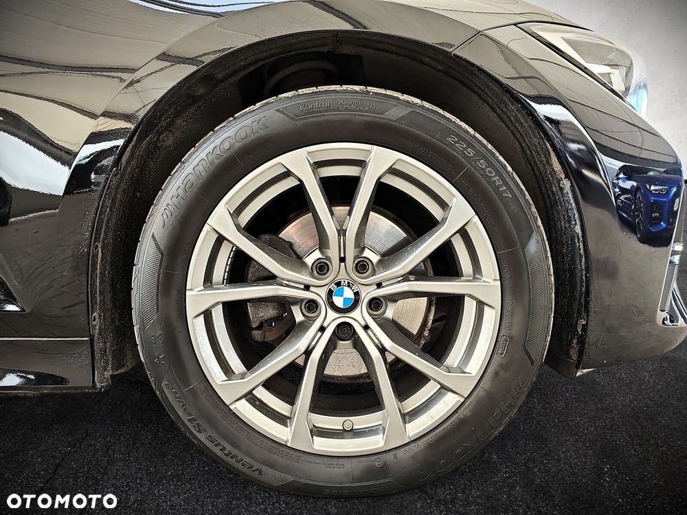 BMW Seria 3 320d xDrive Sport Line - 34