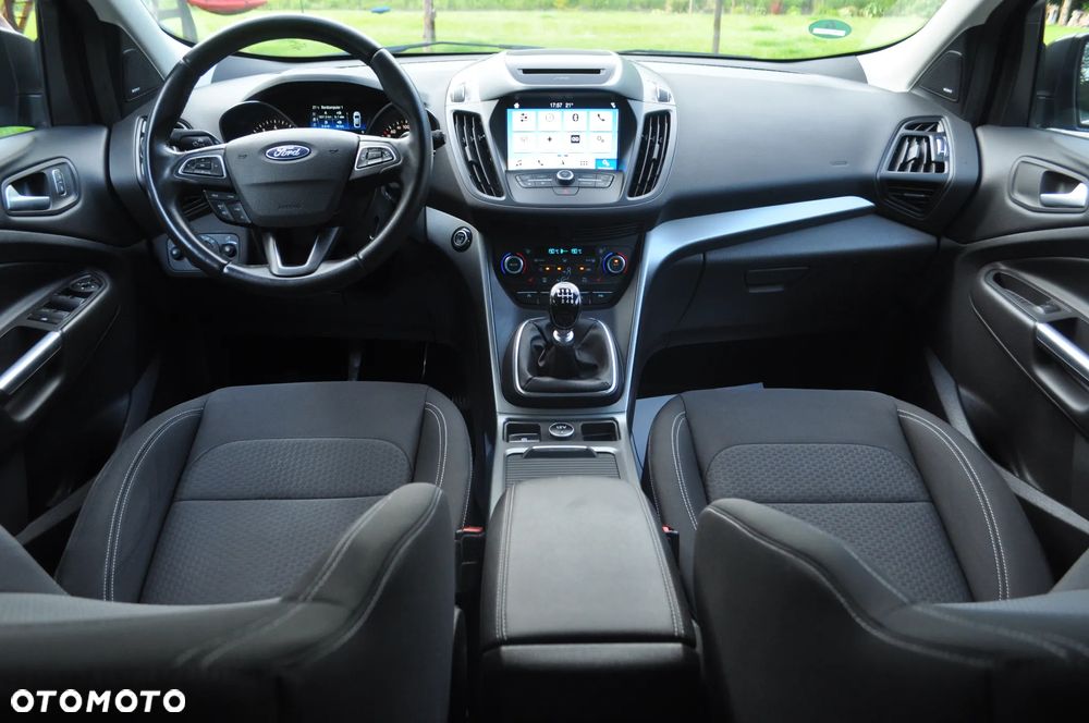 Ford Kuga 1.5 EcoBoost 2x4 Cool & Connect - 33