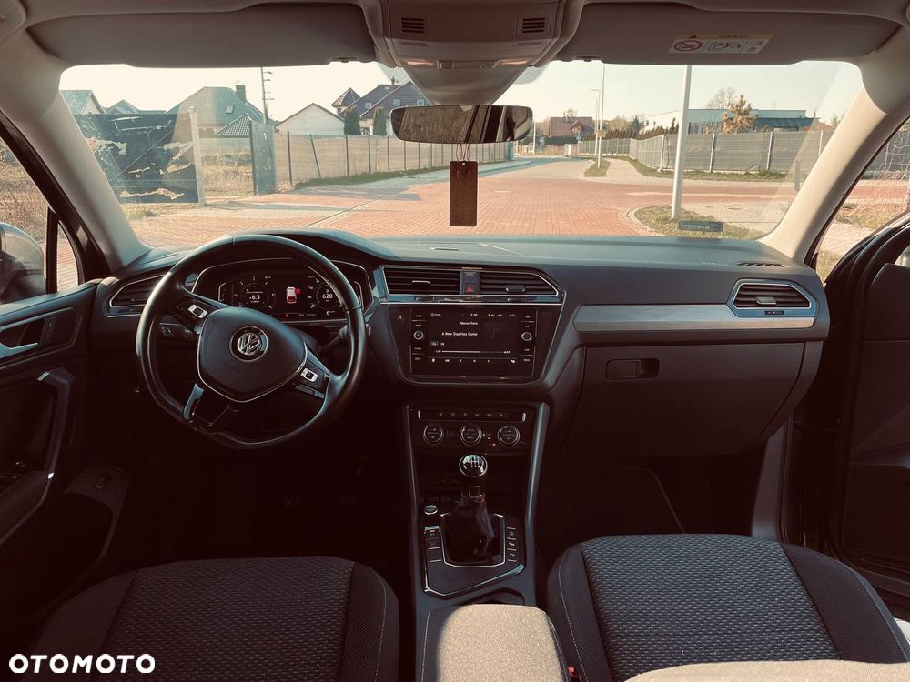 Volkswagen Tiguan Allspace 2.0 TDI SCR Comfortline - 8