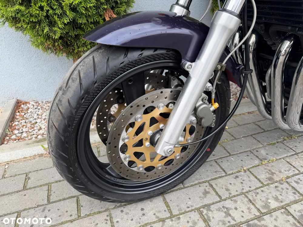 Yamaha XJR - 30