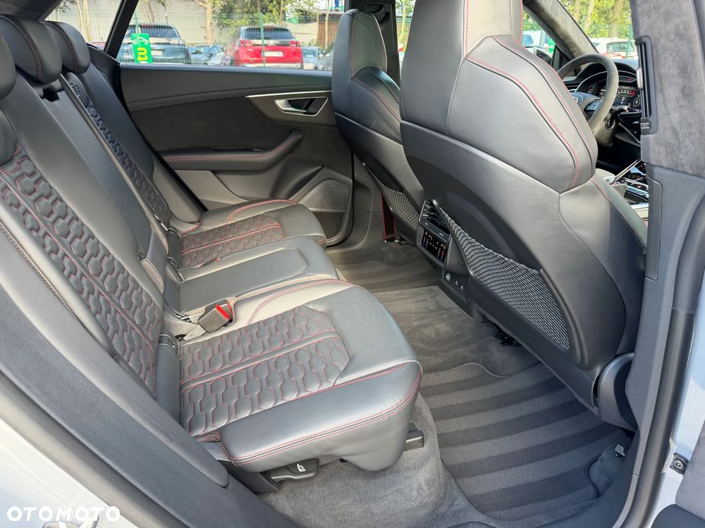 Audi RS Q8 TFSI Quattro Tiptronic - 32