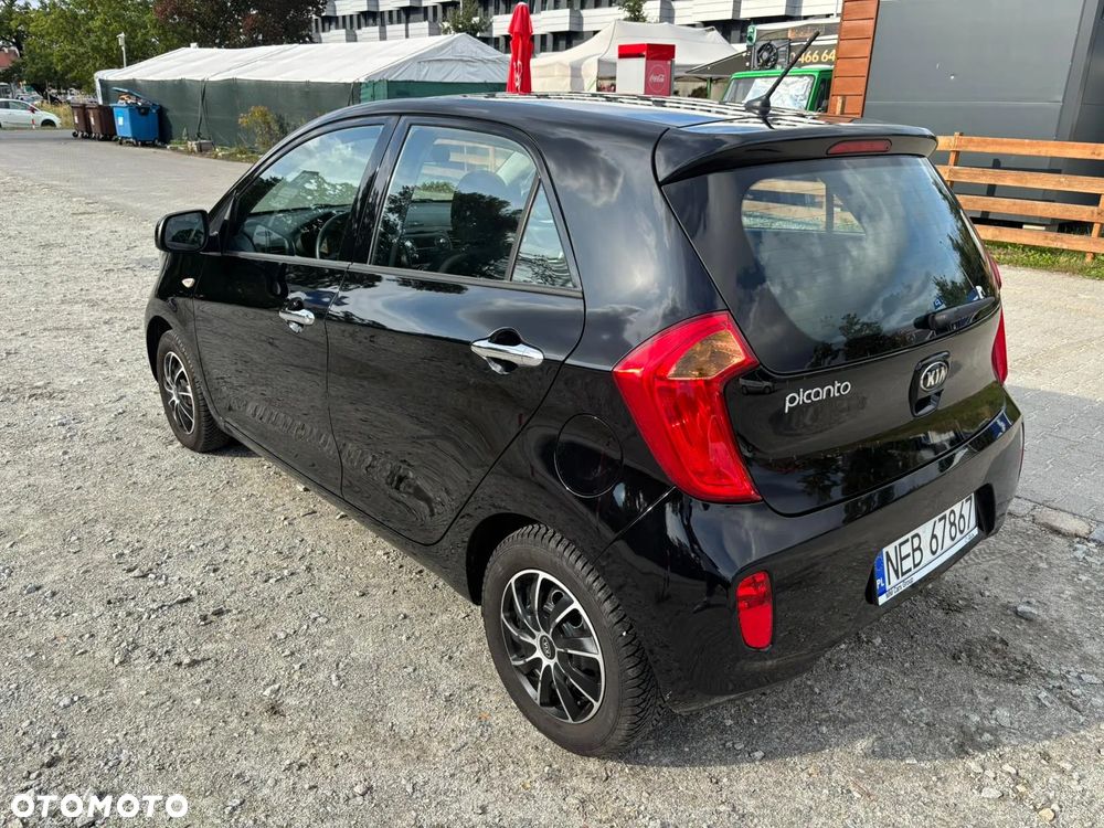 Kia Picanto 1.2 Fifa World Cup Edition - 6