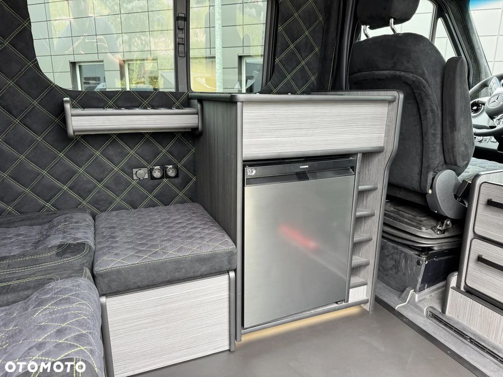 Mercedes-Benz Sprinter - 21