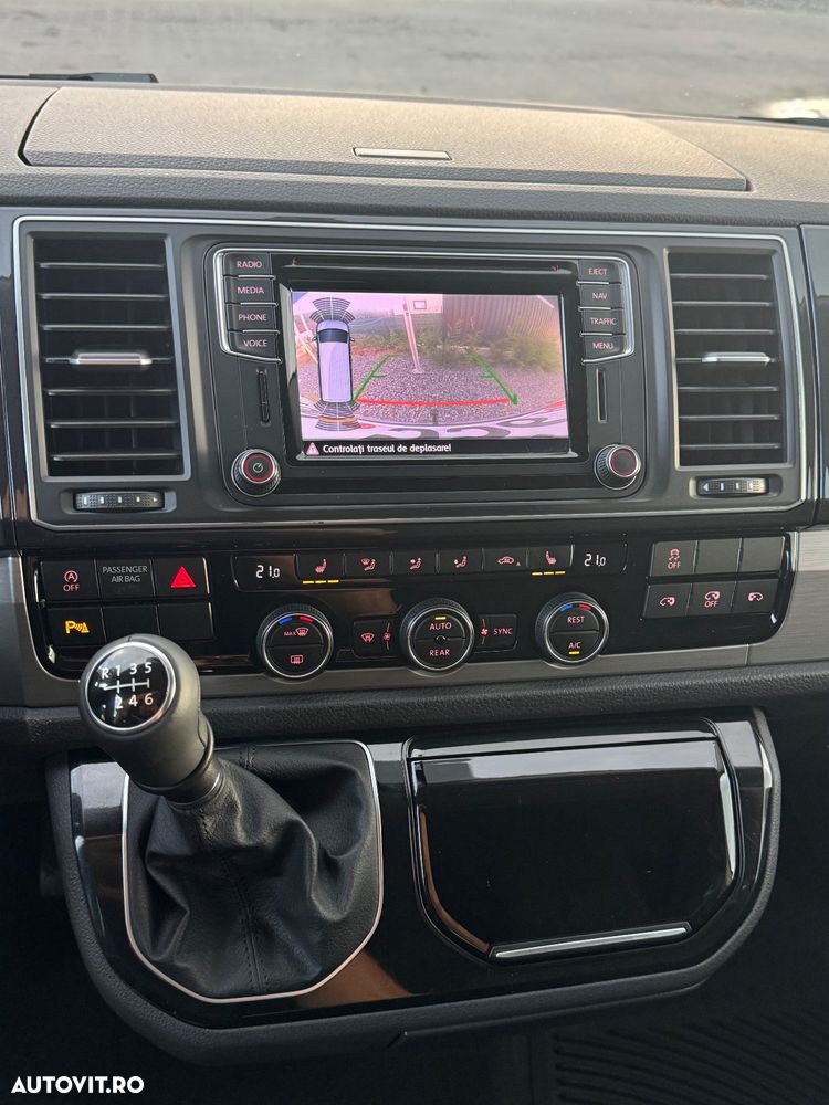 Volkswagen Multivan - 8