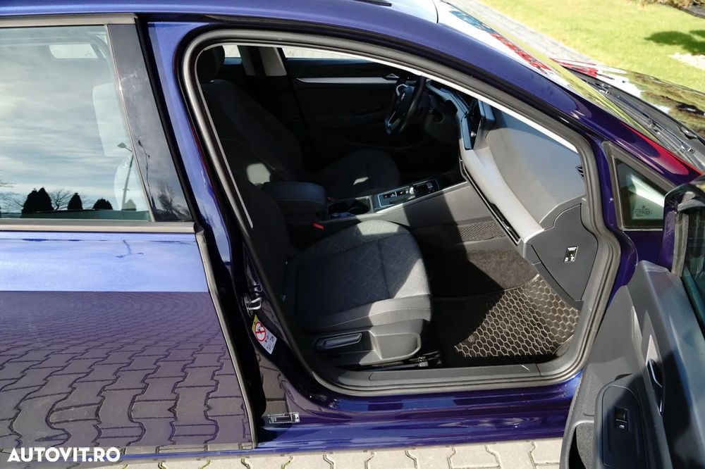 Volkswagen Golf 2.0 TDI DSG Life - 33